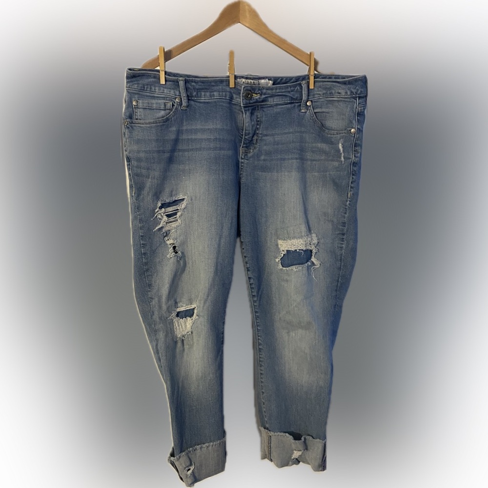Torrid Boyfriend Distressed Jeans - 18 - VGUC